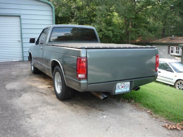 1982 Chevrolet S-10 truck - photo 4