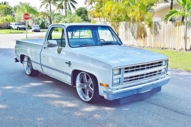 1985 Chevrolet C-10 2 Door Pickup Truck