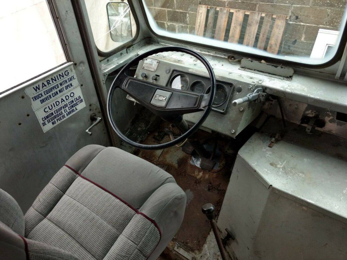 1979 Chevrolet P30 - photo 5