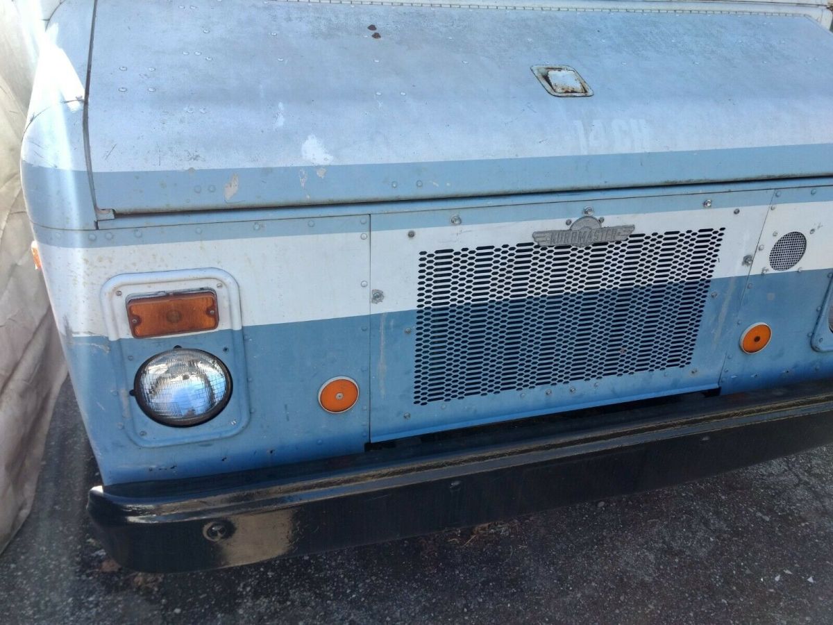 1979 Chevrolet P30 - photo 9