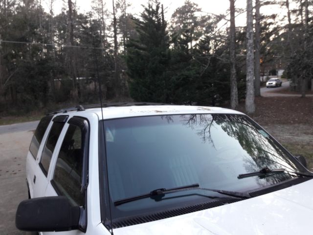 1994 Chevrolet Suburban - photo 4