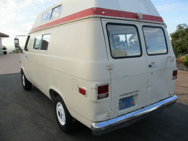 Chevy Van G20, Project for Business ?, bubble top V8 runs drives, camper top 1974 Chevrolet G20 Van