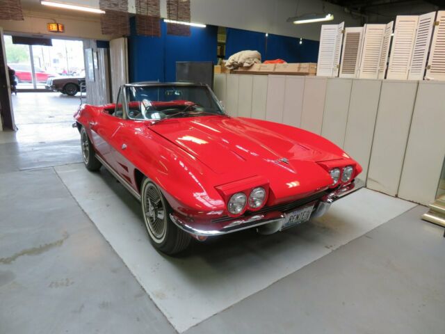 1964 Chevrolet Corvette soft top,hard top,5 knockoff wheels - photo 3