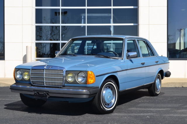 1982 Mercedes-Benz 240D - photo 2
