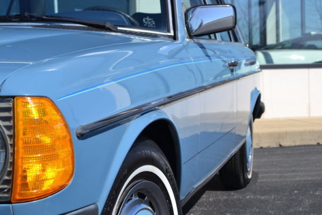 1982 Mercedes-Benz 240D - photo 4