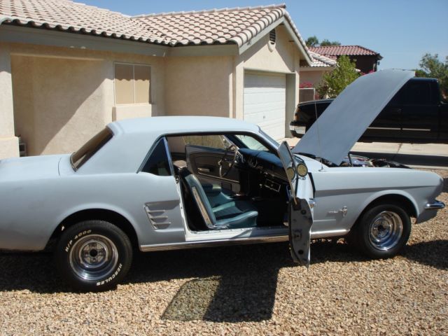 1966 Ford Mustang coupe - photo 4