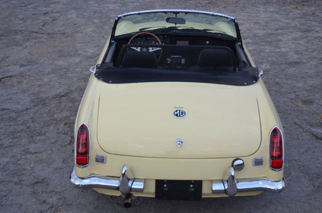 1974 MG MGB - photo 4