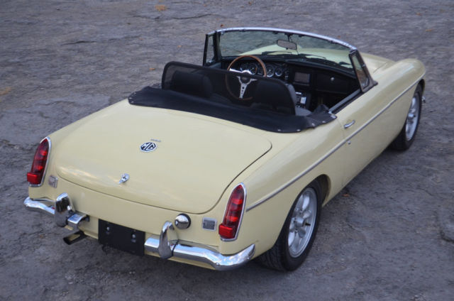 1974 MG MGB - photo 5