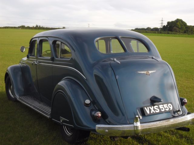 1937 Chrysler Airflow - photo 12