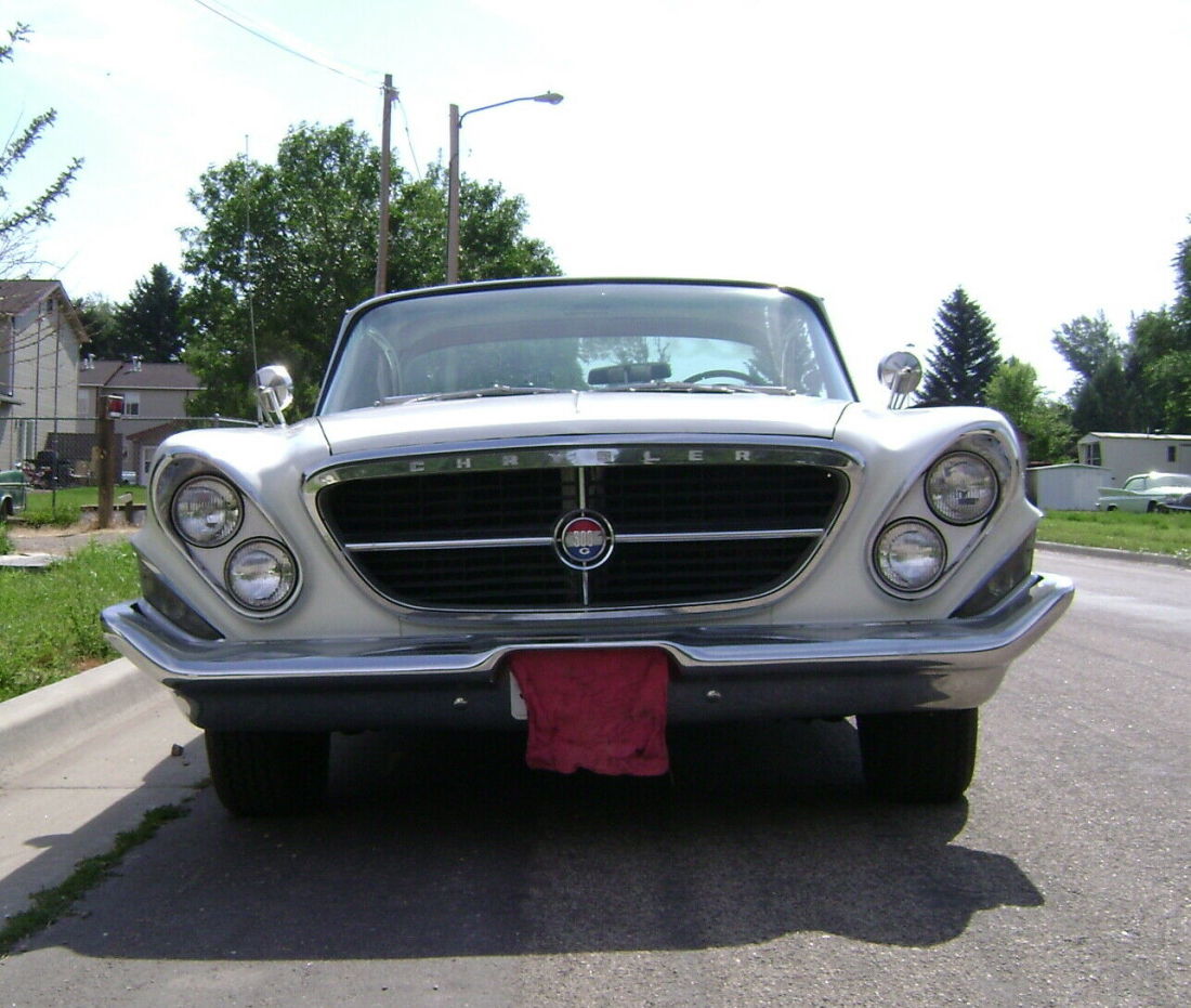1961 Chrysler 300 Series - photo 3