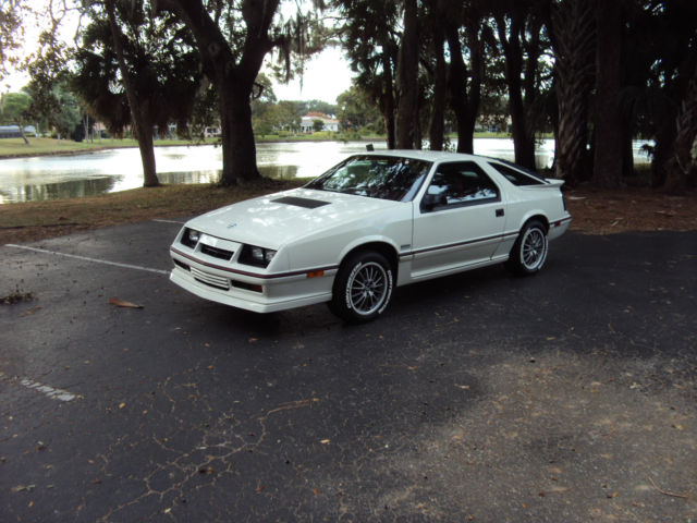1985 Chrysler daytona  turbo-z - photo 2