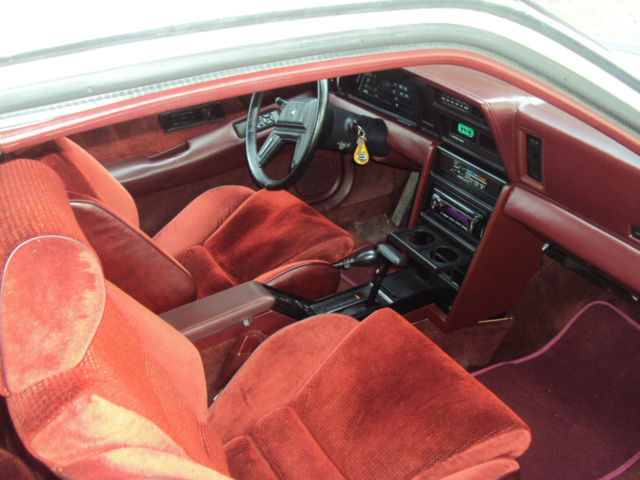 1985 Chrysler daytona  turbo-z - photo 8
