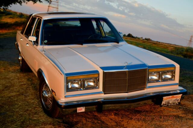 1986 Chrysler New Yorker