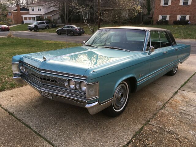Chrysler Imperial Rust Free Beautiful Original Leather Perfect Vinyl Top 1967 Chrysler Imperial Crown