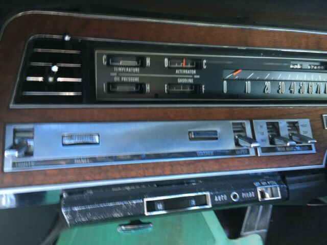 1967 Chrysler Imperial Crown - photo 11