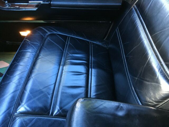 1967 Chrysler Imperial Crown - photo 12