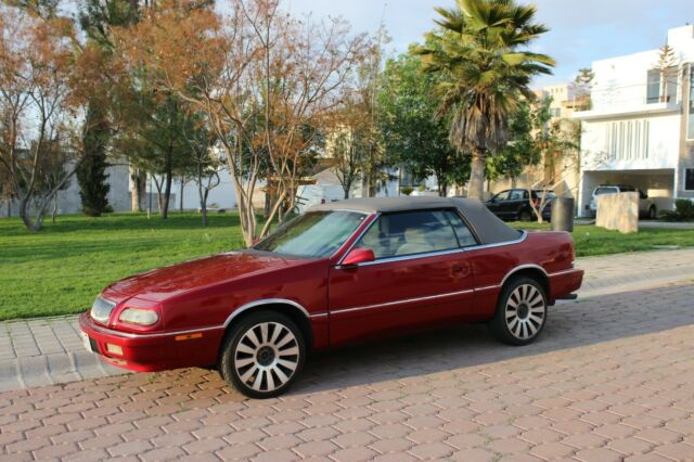 1994 Chrysler LeBaron - photo 2