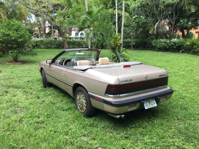 1991 Chrysler LeBaron - photo 2