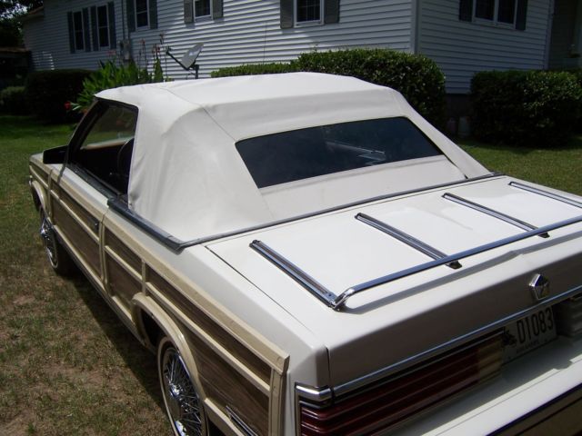 1984 Chrysler LeBaron Town Country - photo 3