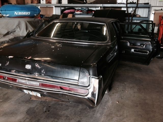 1972 Chrysler New Yorker - photo 2