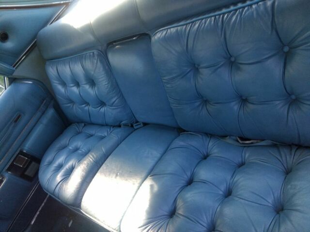 1977 Chrysler New Yorker - photo 3