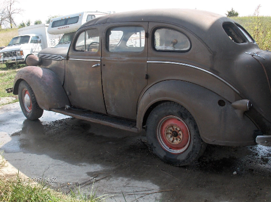 1937 Chrysler Royal - photo 6