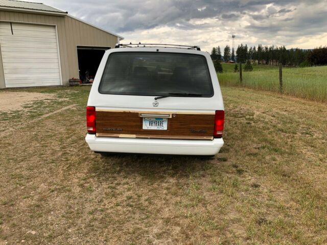 1990 Chrysler Other Town & Country - photo 4
