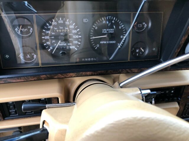 1990 Chrysler Other Town & Country - photo 6