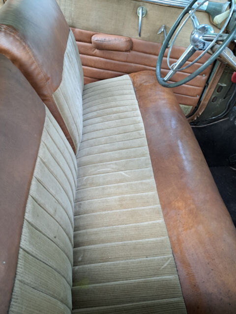 1947 Chrysler Town & Country Woody Convertible - photo 10