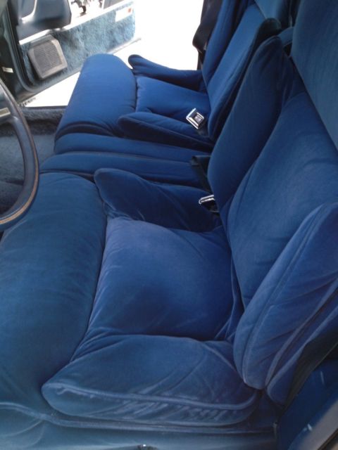 1986 Lincoln Town Car Signature Series - photo 8