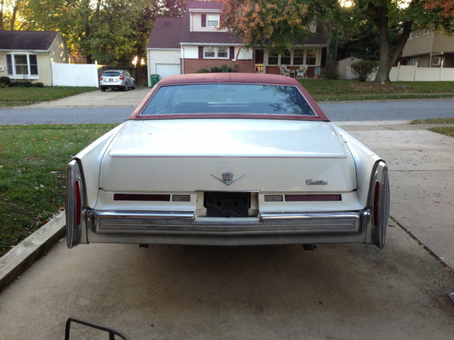 1976 Cadillac DeVille Base Coupe 2 door - photo 2