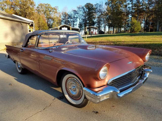 1957 Ford Thunderbird - photo 2