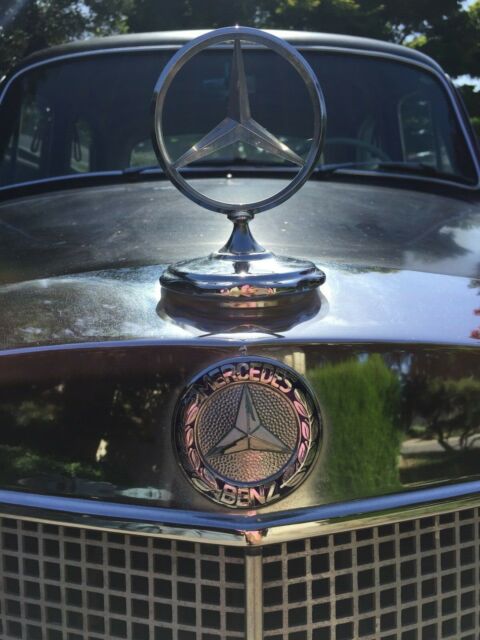 *Classic* 1961 Mercedes-Benz 190d 1961 Mercedes-Benz 190-Series