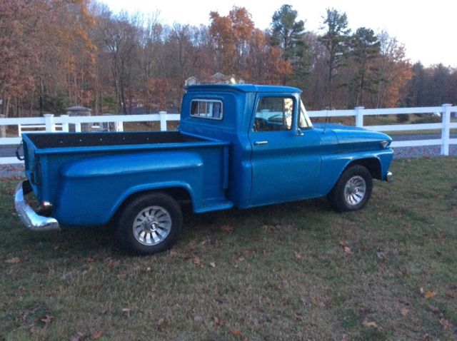 1962 GMC 1/2 ton short bed - photo 2