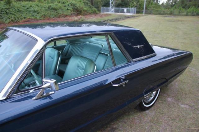 1964 Ford Thunderbird - photo 2