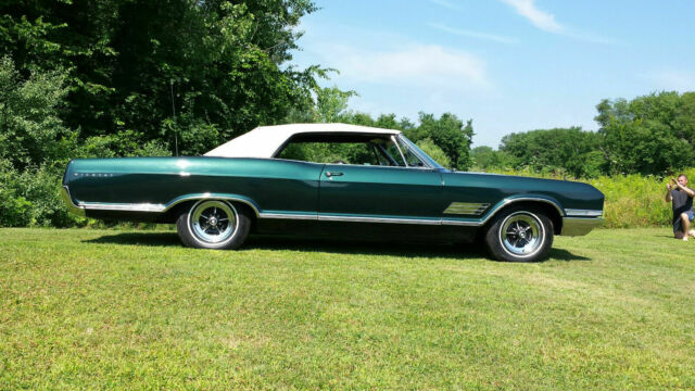 1966 Buick WILDCAT CUSTOM CONVERTIBLE