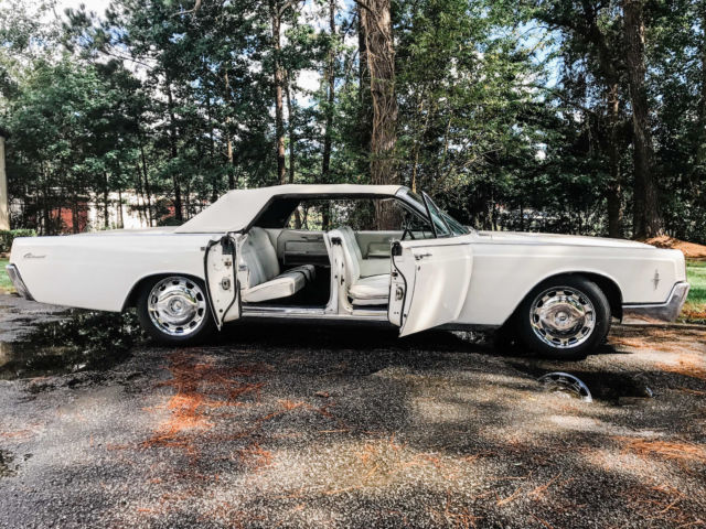 1966 Lincoln Continental - photo 2