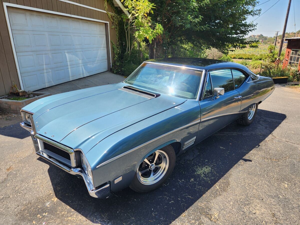 Classic 1968 Buick Skylark 2-door coupe muscle car w/ 455ci Big Block 1968 Buick Skylark