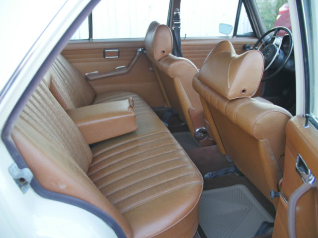 1969 Mercedes-Benz 200-Series - photo 9