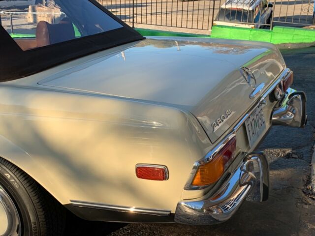 1970 Mercedes-Benz SL-Class - photo 8