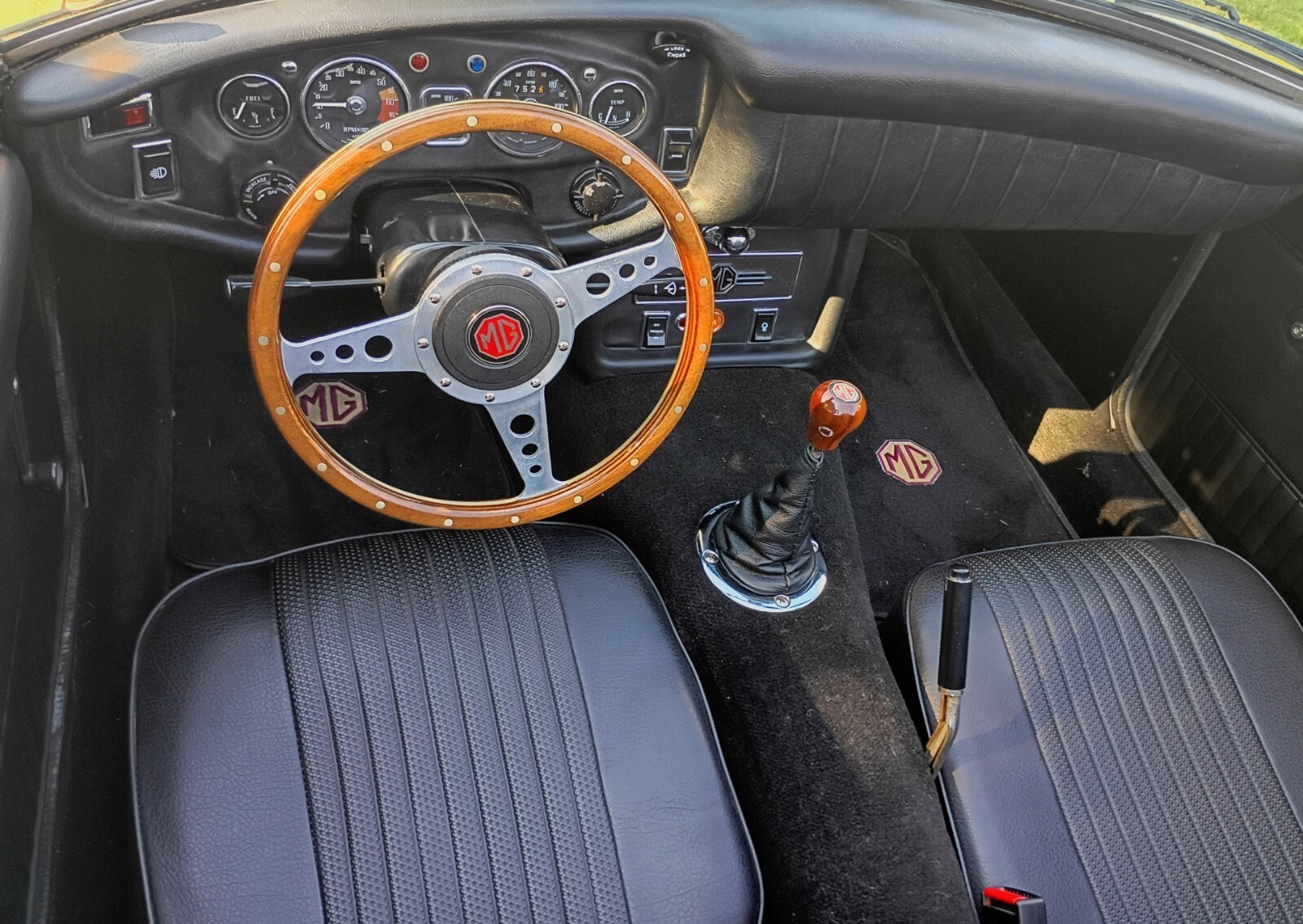 1970 MG MGB - photo 11