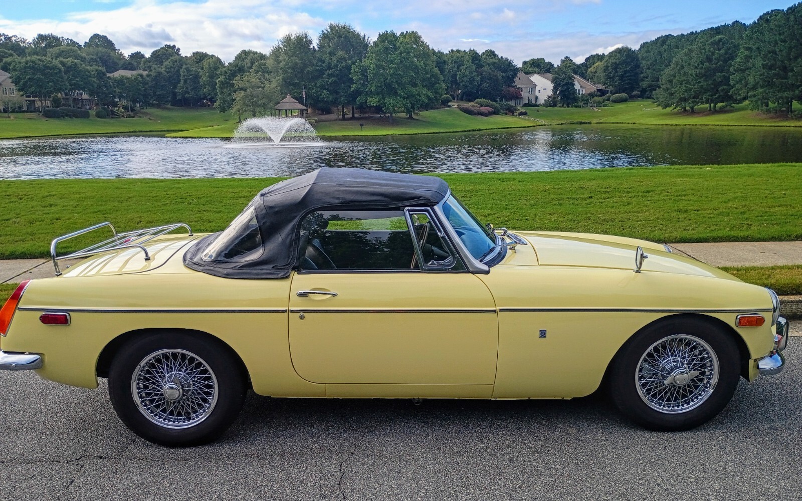 1970 MG MGB - photo 3