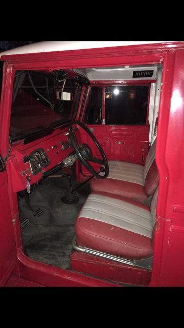 1970 Toyota Land Cruiser RED - photo 11