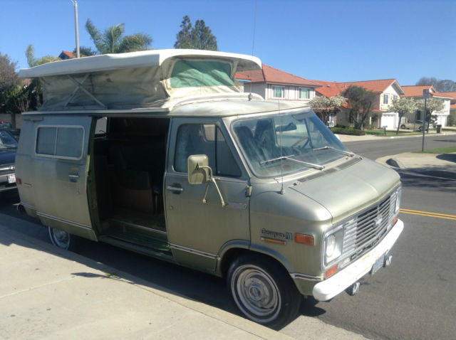 CLASSIC 1972 CHEVY CHEVROLET G20 CHINOOK TRAIL WAGON CAMPER VAN / MUSCLE CAR 1972 Chevrolet G20 Van