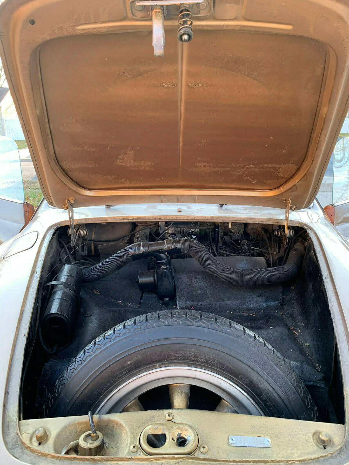 1974 Volkswagen Karmann Ghia - photo 11