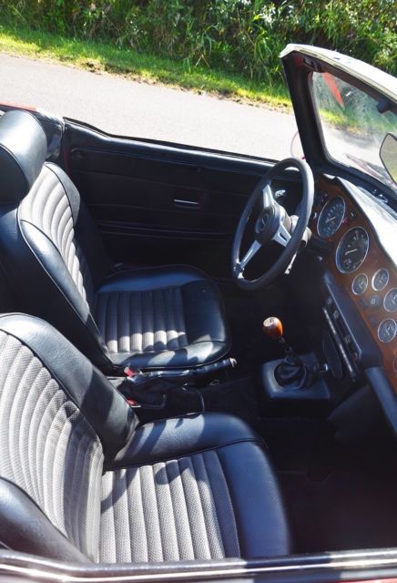 1975 Triumph TR-6 Roadster - photo 12