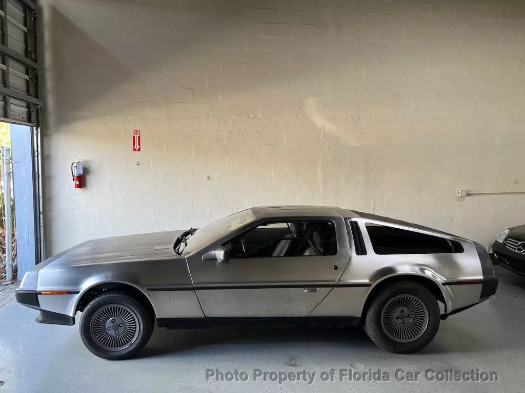 1981 Delorean DMC12 Coupe 5-Speed Manual - photo 5
