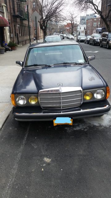 1982 Mercedes-Benz 300-Series - photo 3