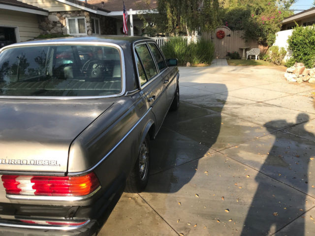 1982 Mercedes-Benz 300-Series 300D Turbodiesel W123 - photo 8