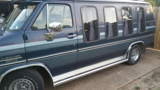 1984 Chevrolet G20 Van - photo 2